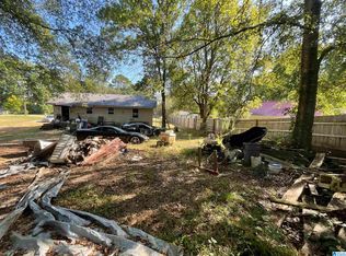 104 Hughes St, Columbiana, AL 35051