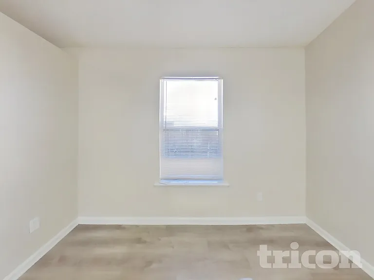 4196 Jillian Dr — Photo 6