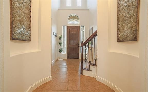 4th image of 2055 Golden Bear Dr