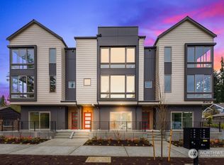 18402 Corliss Ave N #D, Seattle, WA