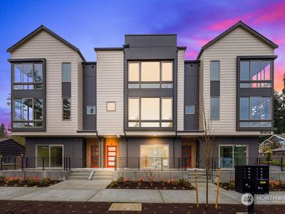 18402 Corliss Avenue N #D, Seattle, WA, 98133