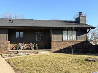 7421 S 53rd St, Omaha, NE 68157