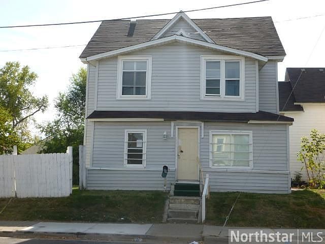 1st image of 819 42nd Ave N