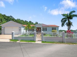 Urb Alturas Hacienda Dorada Diamante 22, Toa Baja, PR 00949