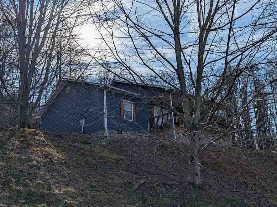 2nd image of 1106 Norton Rd
