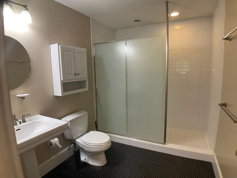 107 Todd St #C — Photo 8