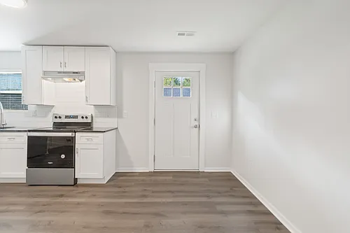 1202 Bel Aire Ave Photo 1