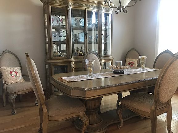 2nd image of 56291 Birkdale Dr