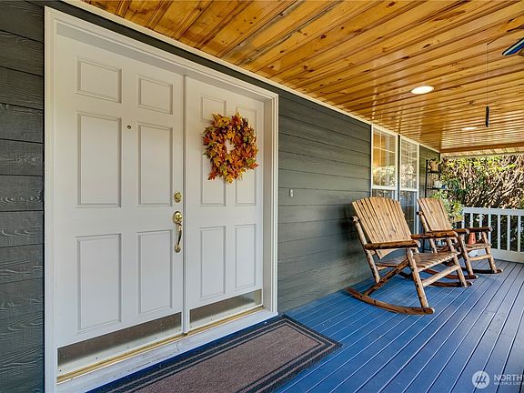 4th image of 7618 80th Avenue NE