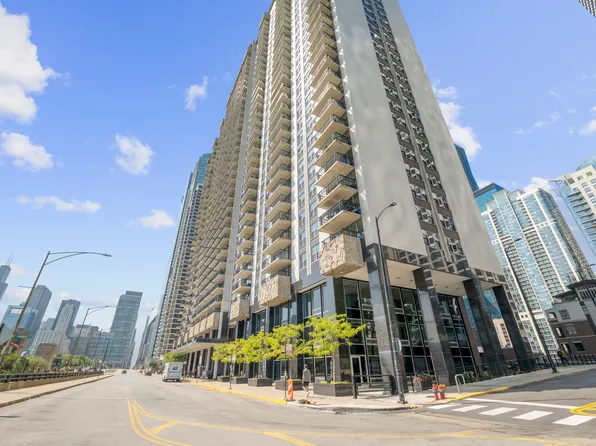 400 E Randolph St APT 3902, Chicago, IL 60601