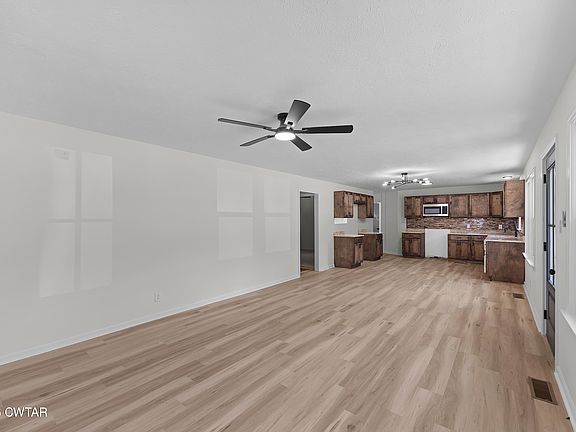 3rd image of 84 W Tanner St