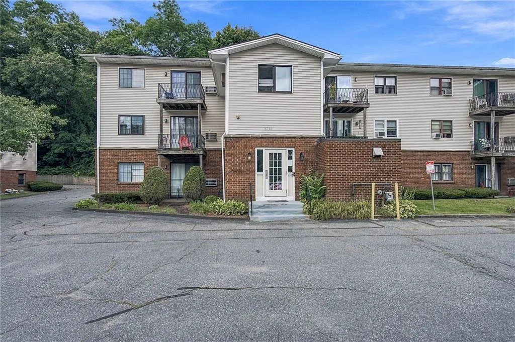 1 bed, 672 sqft, $1,550 — Photo 1