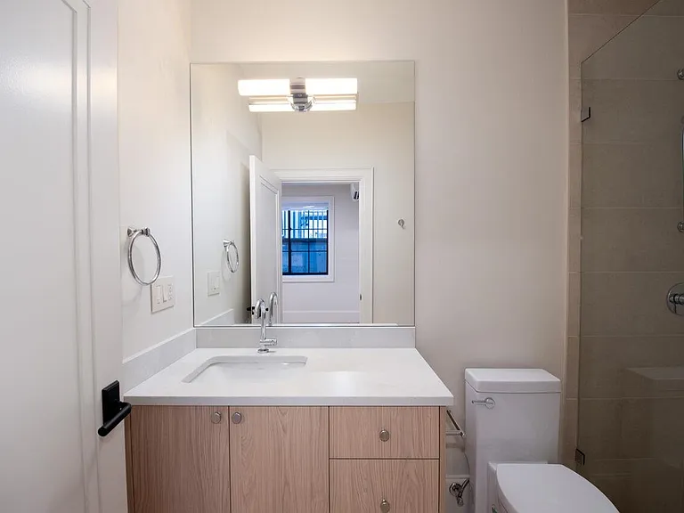 5770 Kitchener St #LOWER — Photo 29