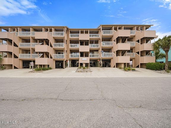 3rd image of 1600 Canal Drive Unit 19