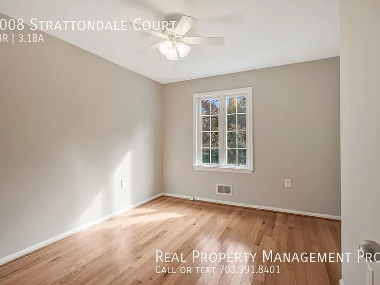 9008 Strattondale Ct — Photo 28