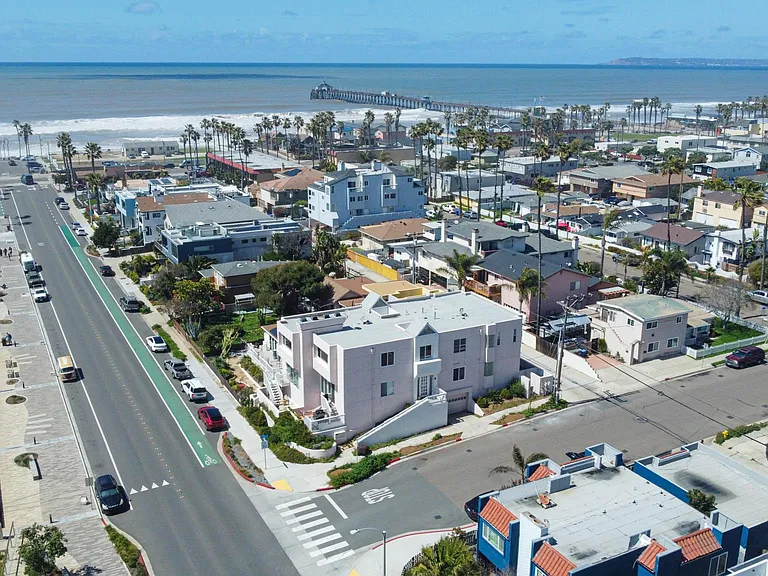 192 Imperial Beach Blvd — Photo 4