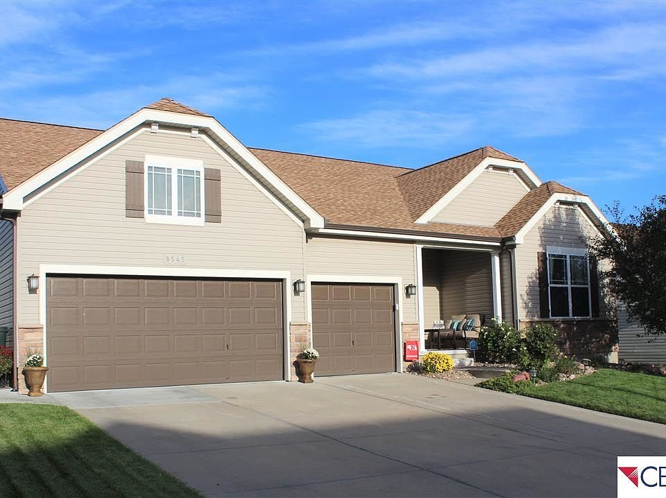 1st image of 8545 S 160th Ave