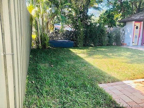 4th image of 4641 SW 25th Ter