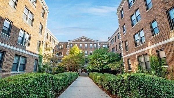 1st image of 66 Queensberry St APT 420