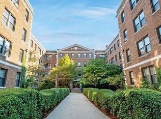 66 Queensberry St APT 420, Boston, MA 02215