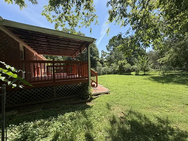 702 Rodeo Rd — Photo 3