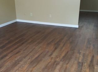 42 W 19th St APT 2, Merced, CA 95340