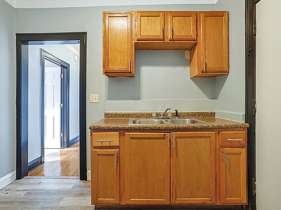 5th image of 7959 S Paulina St #2