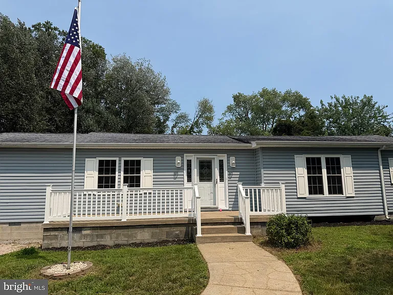 30000 Holmes Rd — Photo 3