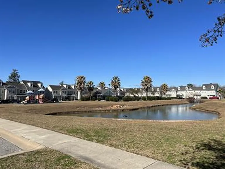 819 Terrell Dr — Photo 20