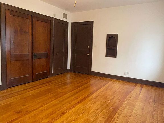 3rd image of 701 W Maple Ave APT 3-A