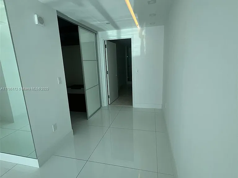 17121 Collins Ave #1607 — Photo 7