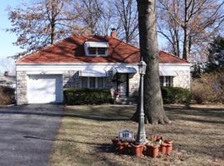 502 E Manor Rd, Independence, MO 64055