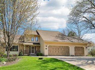 2832 Marledge Street, Fitchburg, WI 53711