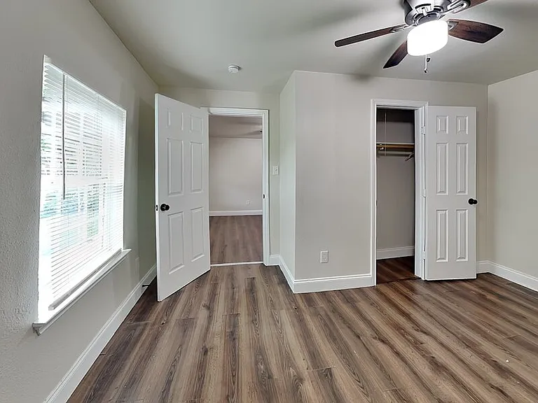 2639 Ghent St — Photo 11