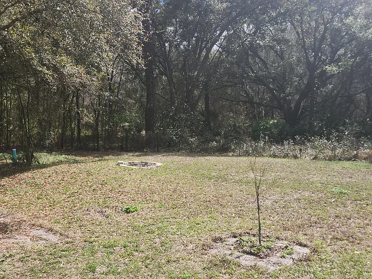 205 Harbor Dr — Photo 5