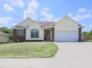 106 Birch St, Glenwood, IA 51534