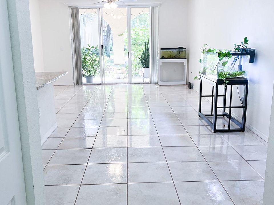 1st image of 2581 Centergate Dr APT 102