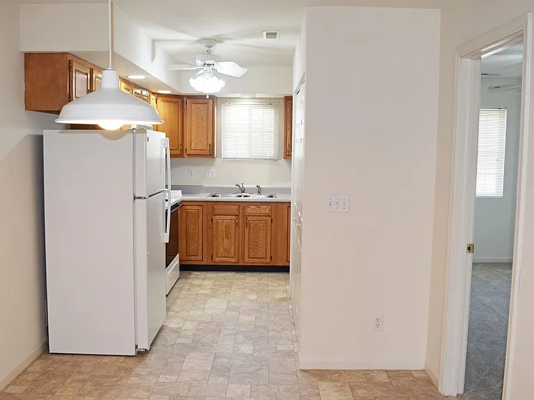903 Hartwell Dr — Photo 10