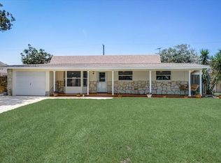 514 Cambridge Cir, South Daytona, FL 32119