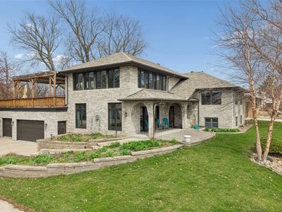 3514 N Shore Dr, Clear Lake, IA, 50428