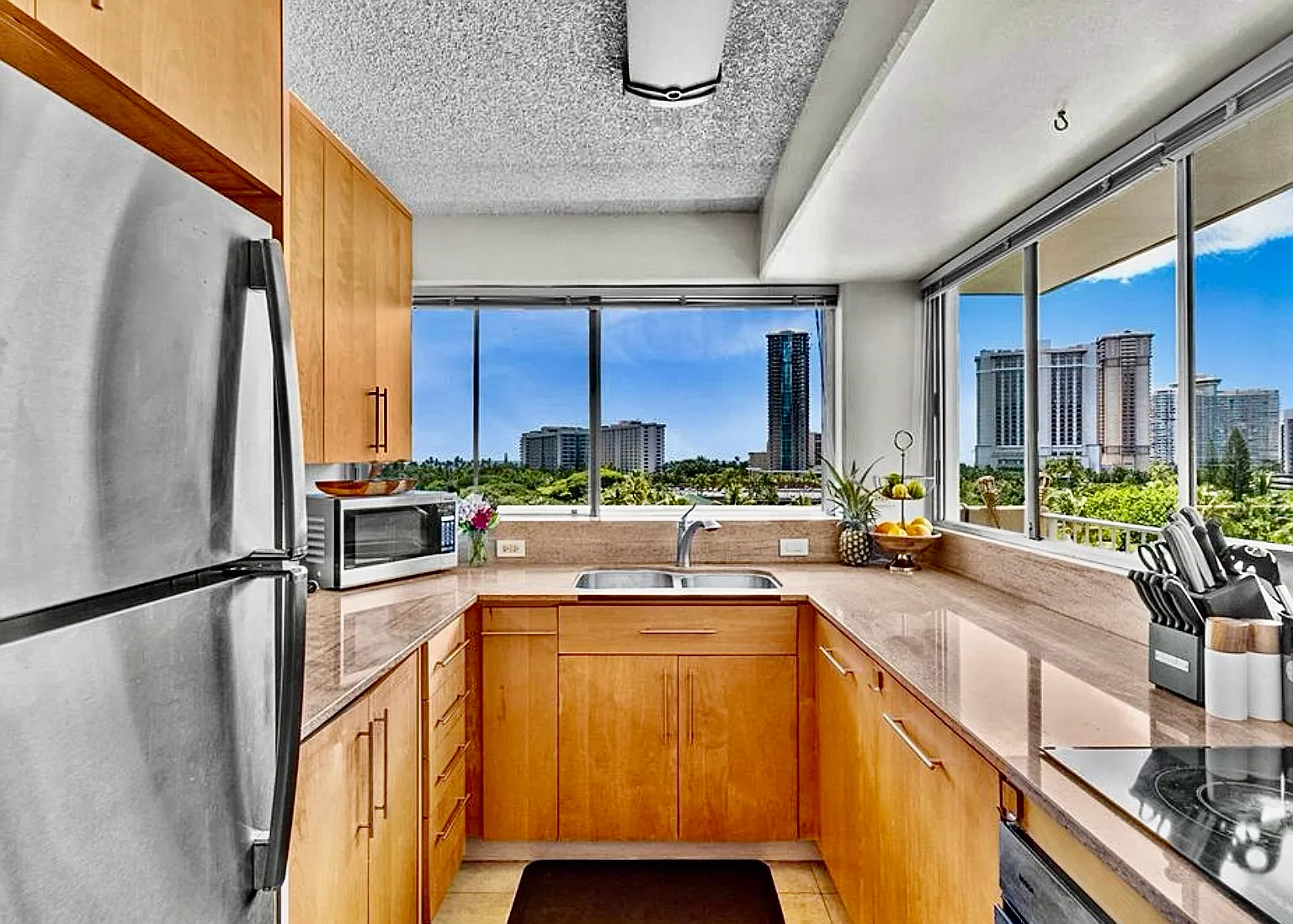 419 Keoniana St — Photo 4