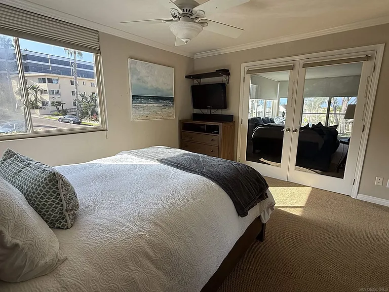 909 Coast Blvd #6 — Photo 9