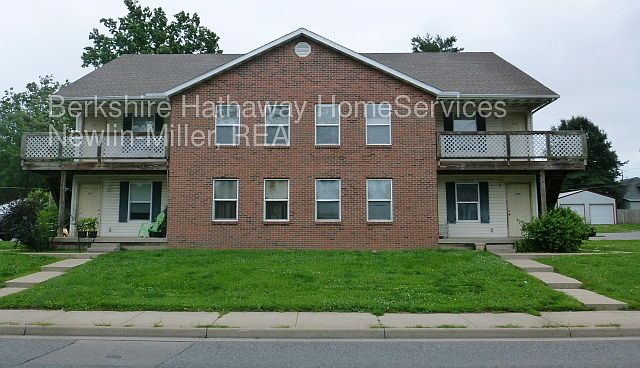 1st image of 679 N 25th St