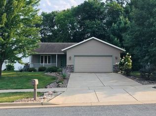 3211 Woodside Ter, Altoona, WI 54720