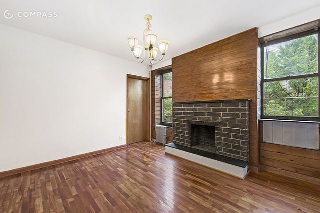2nd image of 455 W 48th St APT 3R