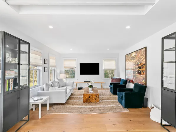 410 Main St, Sag Harbor, NY 11963