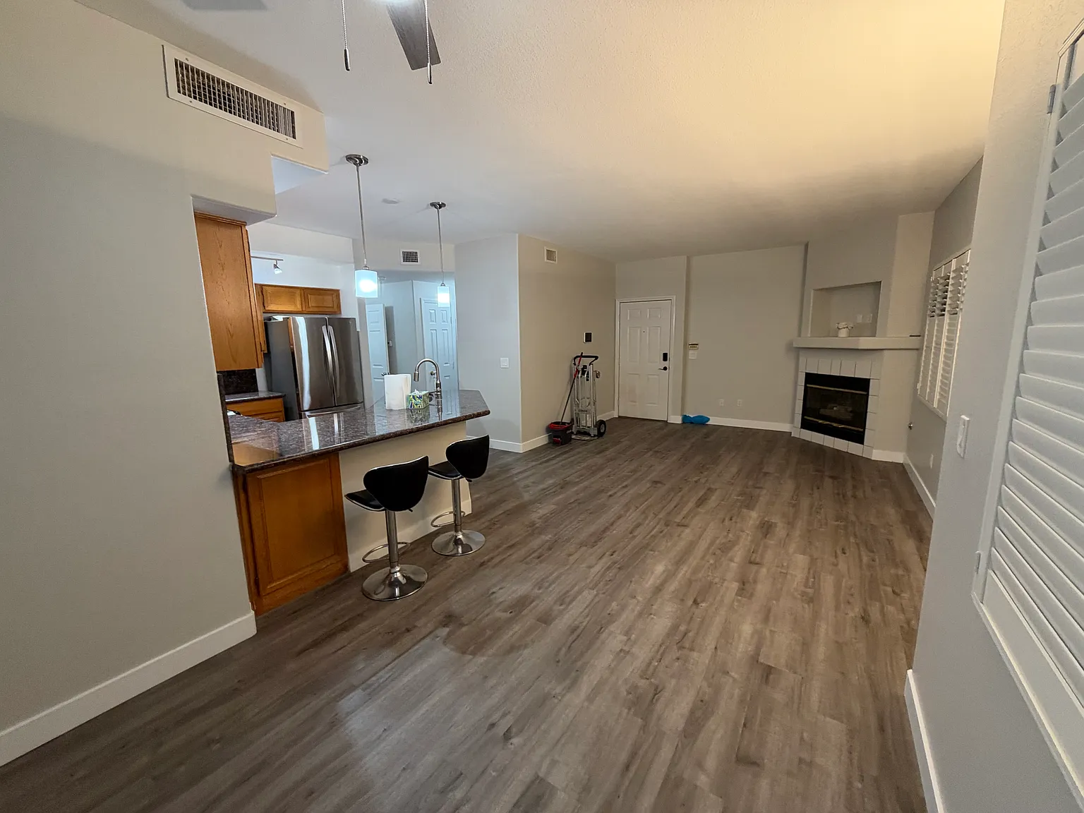 2 bed, 1149 sqft, $1,600 — Photo 3