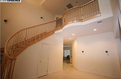 2nd image of 2892 Lochgreen Way