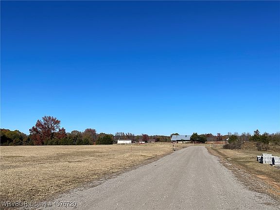 4th image of 417 Windflower Ln