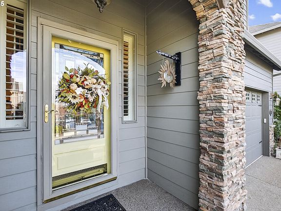 4th image of 14609 NW Blackthorne Ln